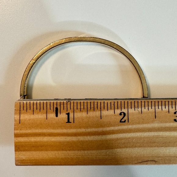 Gold Hinged Clasp Bangle Bracelet - Picture 12 of 12